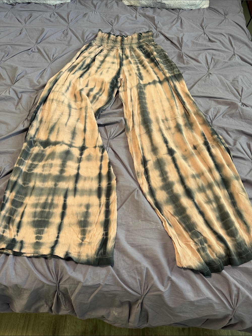 High-Rise Wide-Leg Tie-Dye Trousers in Black and Pink